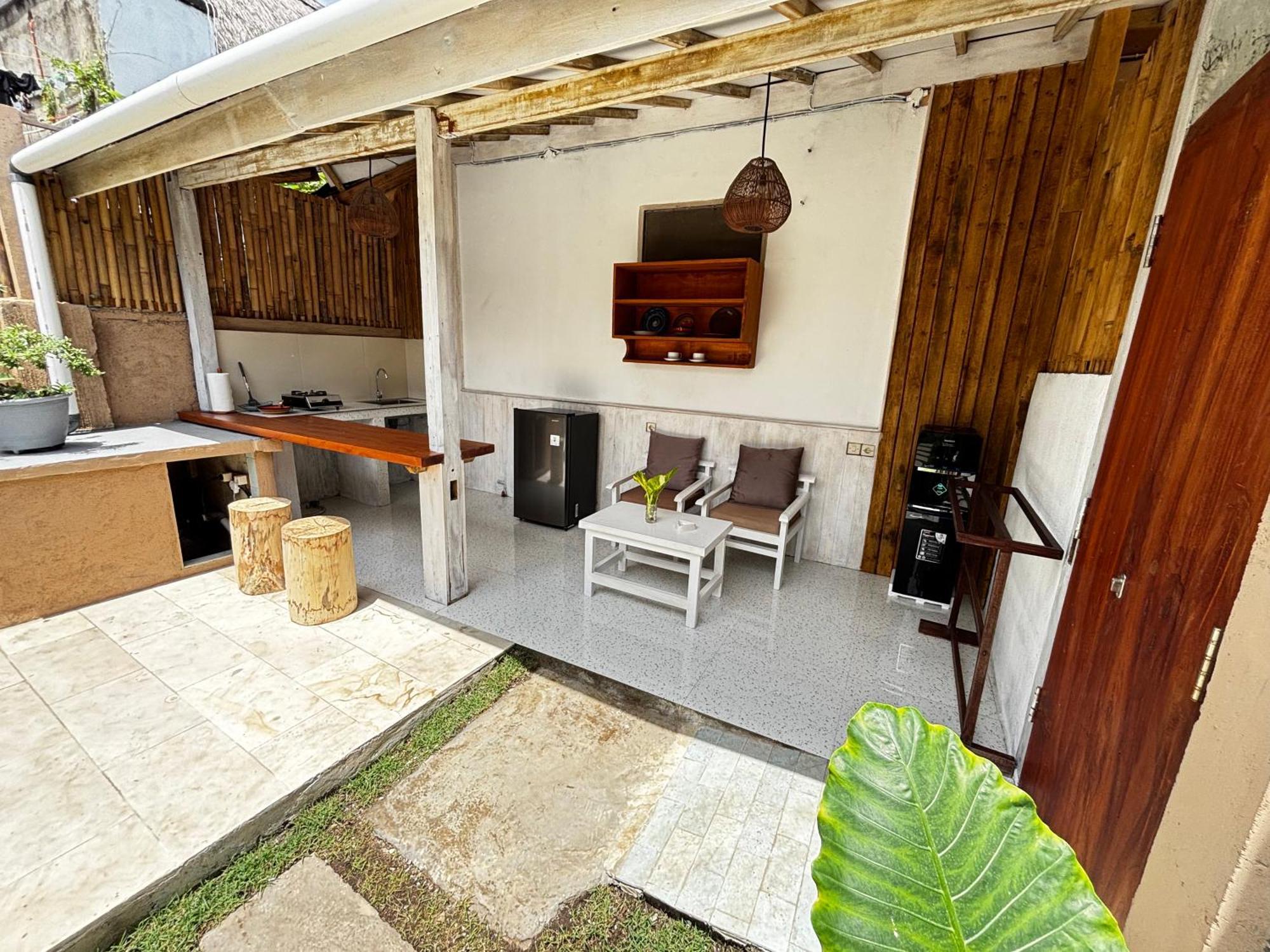 D'Gilian Bungalow Gili Trawangan Exteriör bild